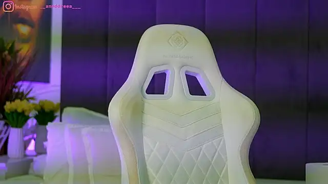 Snapshot of perfectt33n chatting on November 21, 2025, 5:44 pm perfectt33n online show from November 21, 2025, 5:44 pm