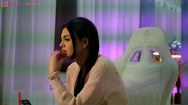 Snapshot of perfectt33n chatting on January 7, 2026, 5:15 pm perfectt33n online show from January 7, 2026, 5:15 pm