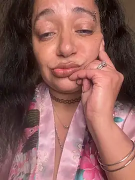 Snapshot of PichyPrettyPussy chatting on December 19, 2025, 8:05 pm PichyPrettyPussy online show from December 19, 2025, 8:05 pm