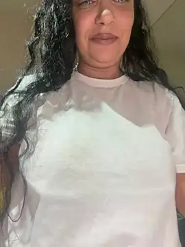 Snapshot of PichyPrettyPussy chatting on February 2, 2026, 3:22 pm PichyPrettyPussy online show from February 2, 2026, 3:22 pm