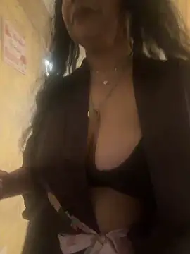 Snapshot of PichyPrettyPussy chatting on February 7, 2026, 4:11 pm PichyPrettyPussy online show from February 7, 2026, 4:11 pm