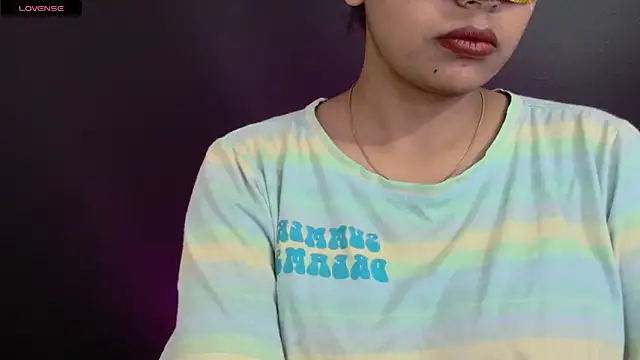 DesiZoya online show from October 14, 2025, 3:51 am