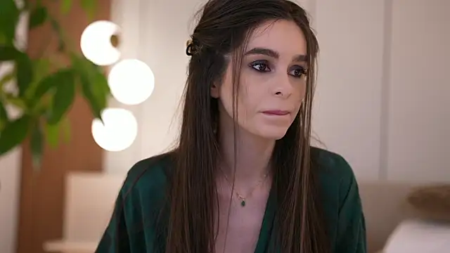 DoviaClaire online show from March 7, 2026, 8:00 am