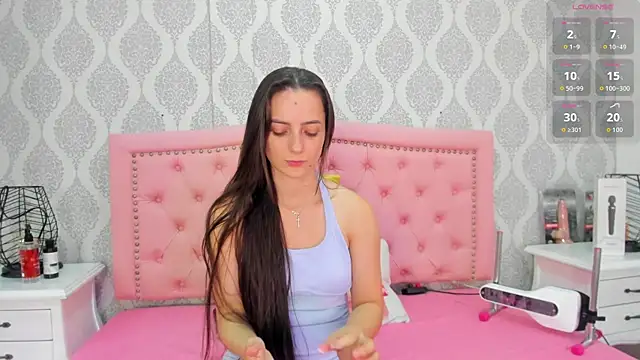 Princsgirl  online show from May 26, 2026, 6:48 pm