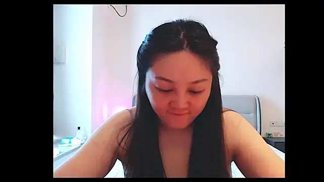 SusanWang online show from April 20, 2026, 5:21 am