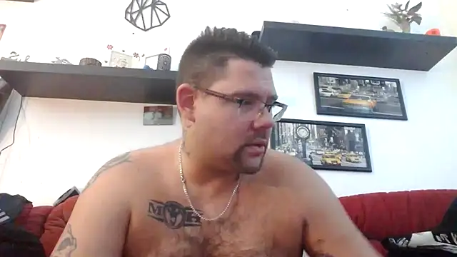 Snapshot of sexykevin17cm chatting on February 13, 2026, 2:57 pm sexykevin17cm online show from February 13, 2026, 2:57 pm