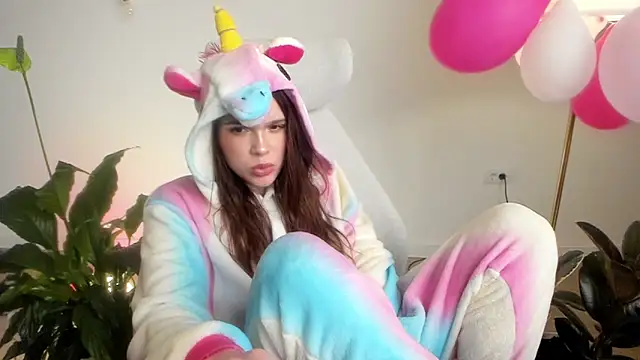 Snapshot of Pokemeboy chatting on March 15, 2025, 8:32 pm Pokemeboy online show from March 15, 2025, 8:32 pm