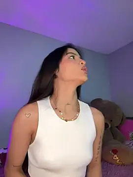 Snapshot of Sammy_pink chatting on December 29, 2024, 1:56 am Sammy pink online show from December 29, 2024, 1:56 am