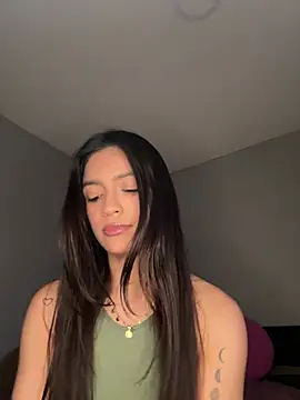 Snapshot of Sammy_pink chatting on December 30, 2024, 11:38 pm Sammy pink online show from December 30, 2024, 11:38 pm