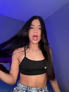 Snapshot of Sammy_pink chatting on January 23, 2025, 10:54 pm Sammy pink online show from January 23, 2025, 10:54 pm