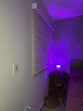 Snapshot of Sammy_pink chatting on February 26, 2025, 1:53 am Sammy pink online show from February 26, 2025, 1:53 am