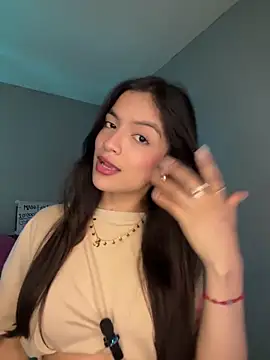 Snapshot of Sammy_pink chatting on March 5, 2025, 12:05 am Sammy pink online show from March 5, 2025, 12:05 am