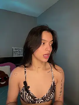 Snapshot of Sammy_pink chatting on March 13, 2025, 4:38 am Sammy pink online show from March 13, 2025, 4:38 am