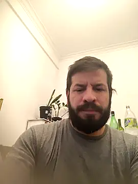 Snapshot of juanci_to chatting on October 15, 2025, 12:22 am juanci to online show from October 15, 2025, 12:22 am