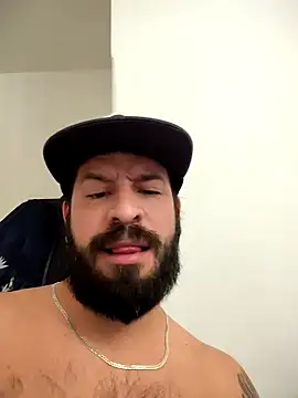 Snapshot of juanci_to chatting on October 18, 2025, 11:38 pm juanci to online show from October 18, 2025, 11:38 pm