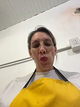 Gatitacarlita online show from May 30, 2026, 3:53 pm