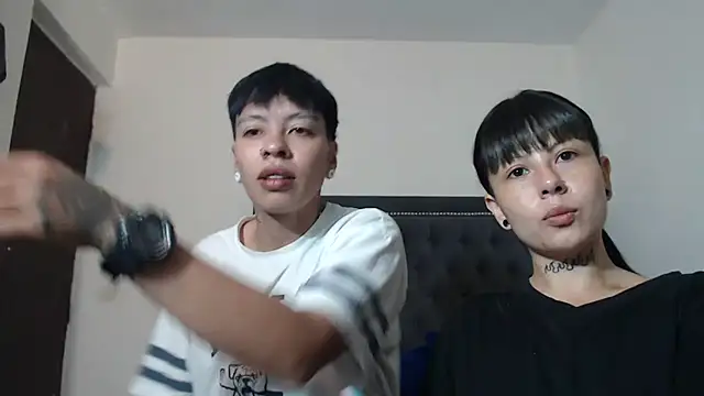 dulce maria x online show from January 12, 2025, 5:22 pm