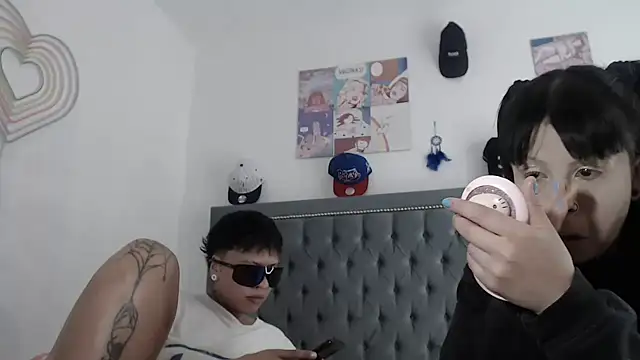 dulce maria x online show from January 24, 2025, 10:08 pm