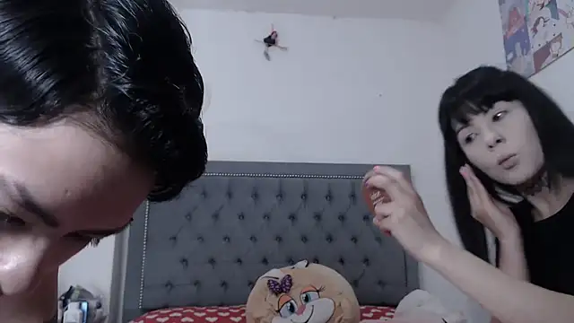 dulce maria x online show from October 1, 2025, 12:22 pm