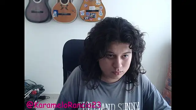 Snapshot of Smoke_trip_Alicia chatting on January 23, 2025, 3:54 pm Smoke trip Alicia online show from January 23, 2025, 3:54 pm