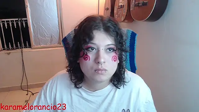Snapshot of Smoke_trip_Alicia chatting on September 18, 2025, 4:47 am Smoke trip Alicia online show from September 18, 2025, 4:47 am