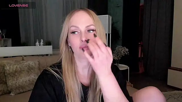 Libby Nora online show from February 4, 2025, 6:06 pm