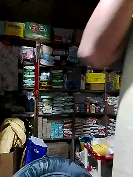 Snapshot of Luckyking1 chatting on April 6, 2026, 12:28 pm Luckyking1 online show from April 6, 2026, 12:28 pm