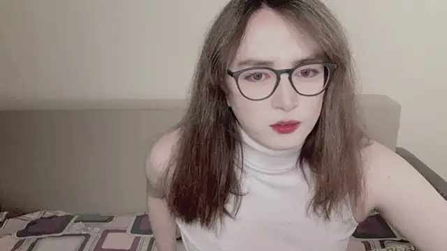 Snapshot of MinniMaksy chatting on July 4, 2026, 10:05 pm MinniMaksy online show from July 4, 2026, 10:05 pm