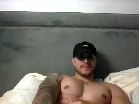 spartacozz online show from December 17, 2025, 2:17 am