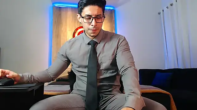 Andrew 4  online show from December 5, 2024, 5:37 am