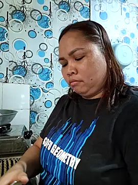 XXLorie 02 online show from March 20, 2026, 9:25 am