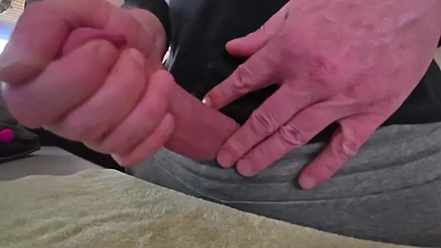 NylonHype online show from March 1, 2025, 12:34 pm