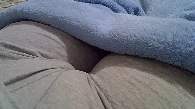 perescam online show from November 2, 2025, 2:14 am