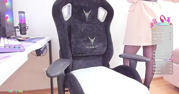 SkyqueenI online show from September 11, 2025, 8:47 am