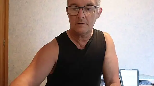 Snapshot of bigballnz chatting on February 14, 2025, 6:29 pm bigballnz online show from February 14, 2025, 6:29 pm