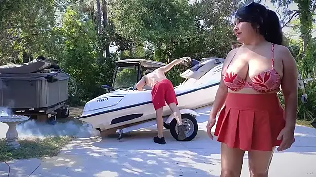 Snapshot of Foglove69 chatting on October 21, 2025, 7:36 pm Foglove69 online show from October 21, 2025, 7:36 pm