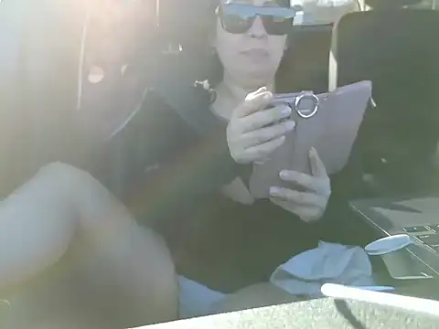 Snapshot of Foglove69 chatting on February 21, 2026, 10:00 pm Foglove69 online show from February 21, 2026, 10:00 pm