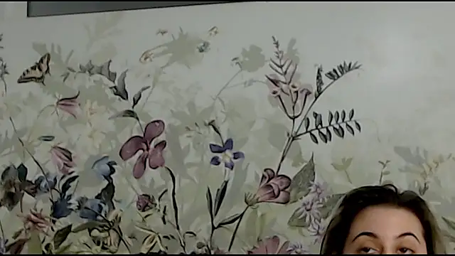 Snapshot of RoseDiamond06 chatting on February 15, 2025, 3:28 pm RoseDiamond06 online show from February 15, 2025, 3:28 pm