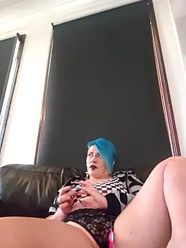 PinkTheHawk online show from April 15, 2026, 11:05 pm