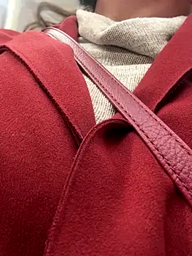 emma tour online show from December 3, 2025, 3:43 pm