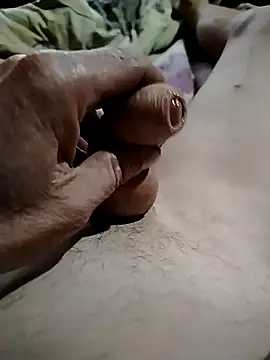 Snapshot of trraaa chatting on October 15, 2025, 4:07 pm trraaa online show from October 15, 2025, 4:07 pm