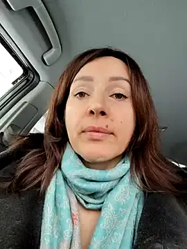 Snapshot of EvaXOAir chatting on February 8, 2026, 3:54 am EvaXOAir online show from February 8, 2026, 3:54 am