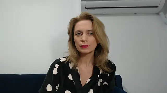 MysticCreature online show from March 5, 2026, 4:08 am