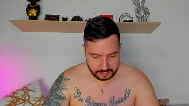 camilo restrepo21 online show from September 16, 2025, 12:00 am