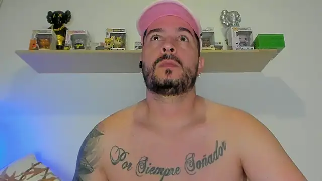 camilo restrepo21 online show from April 21, 2026, 2:04 am