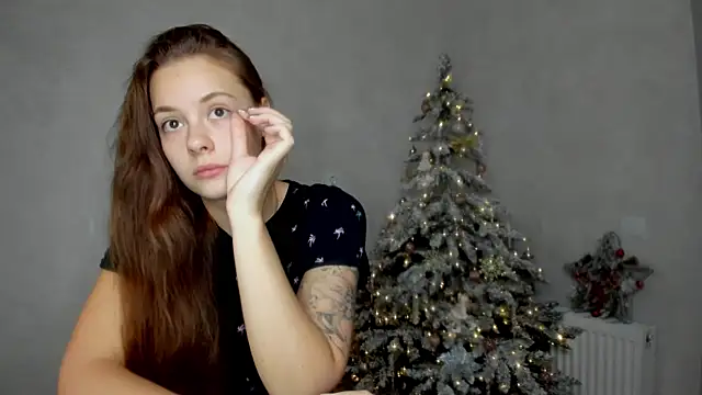 Snapshot of why_again_me chatting on December 27, 2024, 9:43 pm why again me online show from December 27, 2024, 9:43 pm