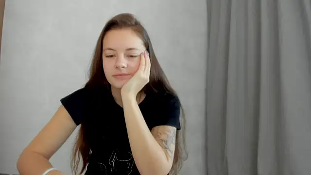 Snapshot of why_again_me chatting on January 18, 2025, 10:39 am why again me online show from January 18, 2025, 10:39 am