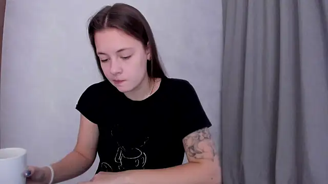 Snapshot of why_again_me chatting on January 18, 2025, 1:40 pm why again me online show from January 18, 2025, 1:40 pm