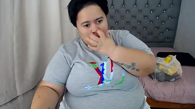 hotlesby4uxxx online show from December 27, 2024, 1:50 pm