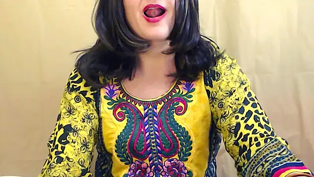 Snapshot of Fun4tipz chatting on February 19, 2025, 4:33 pm Fun4tipz online show from February 19, 2025, 4:33 pm